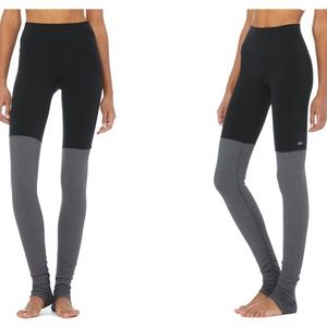 alo yoga goddess leggings black and grey